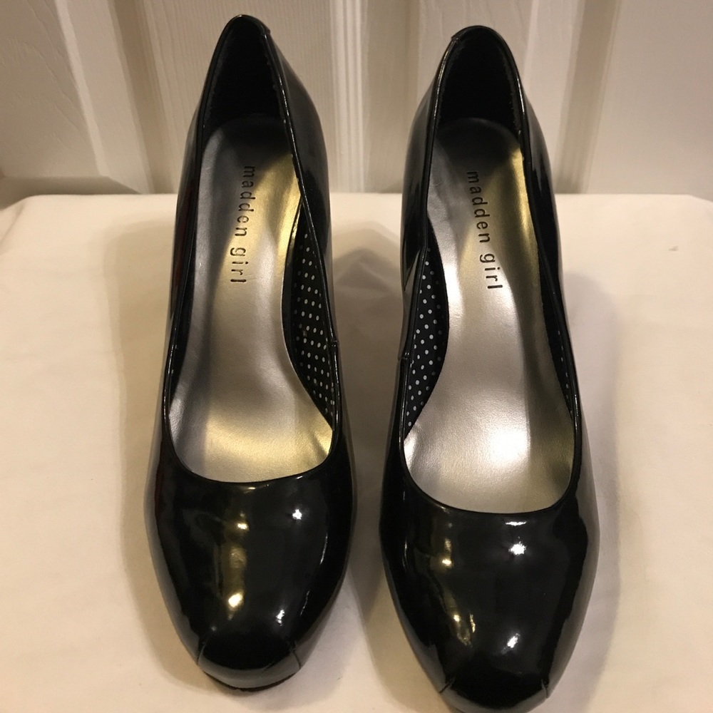 Steve Madden black Patton leather heels